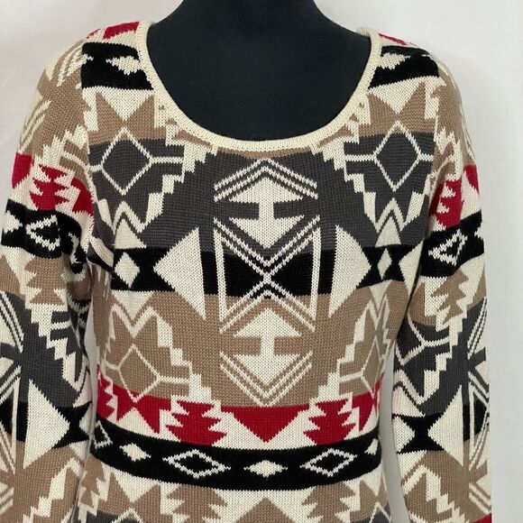 Cherish Aztec Knit Sweater - Women’s L - Picture 5 of 7